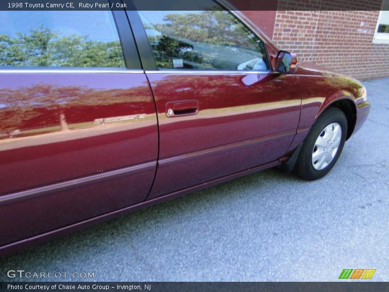 Ruby Pearl / Oak 1998 Toyota Camry CE