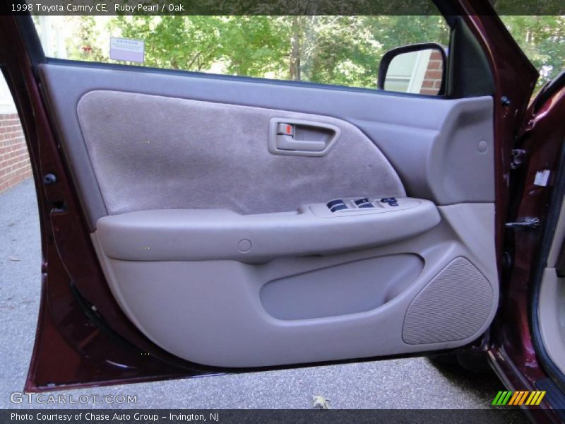 Ruby Pearl / Oak 1998 Toyota Camry CE