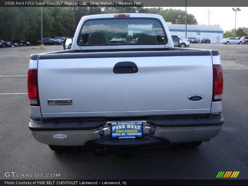 Silver Metallic / Medium Flint 2006 Ford F350 Super Duty XLT Regular Cab
