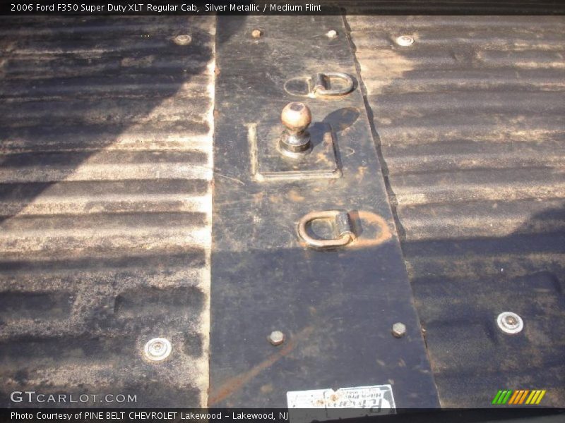 Silver Metallic / Medium Flint 2006 Ford F350 Super Duty XLT Regular Cab