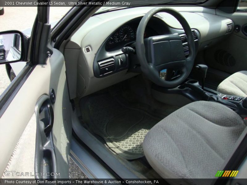 Ultra Silver Metallic / Medium Gray 2001 Chevrolet Cavalier LS Sedan