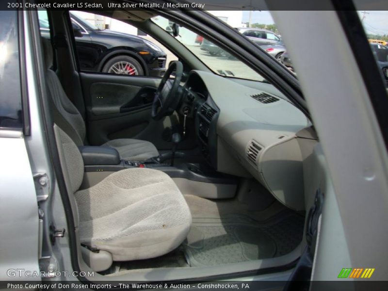 Ultra Silver Metallic / Medium Gray 2001 Chevrolet Cavalier LS Sedan