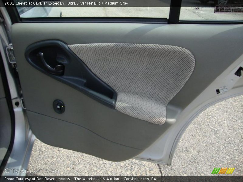 Ultra Silver Metallic / Medium Gray 2001 Chevrolet Cavalier LS Sedan