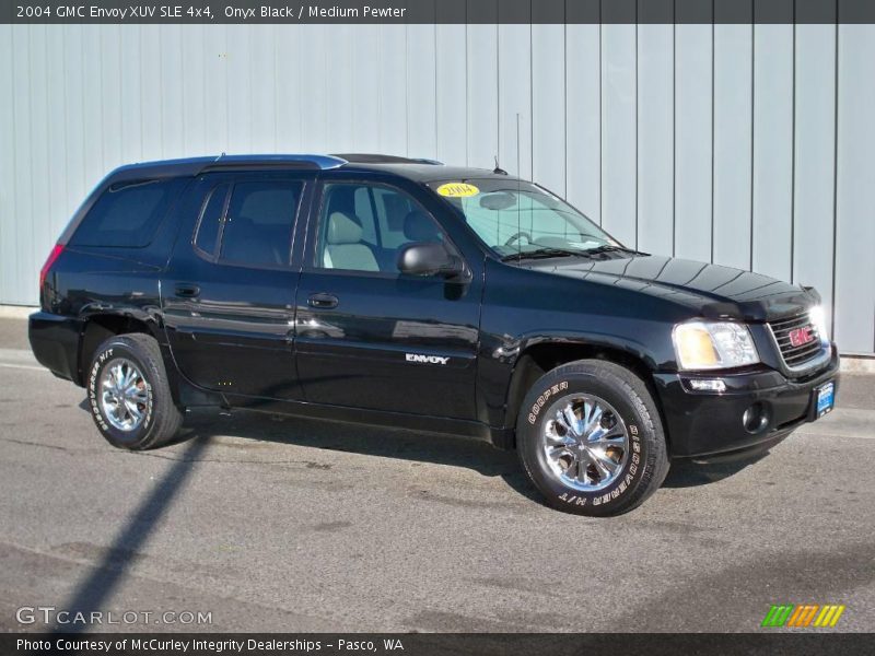 Onyx Black / Medium Pewter 2004 GMC Envoy XUV SLE 4x4