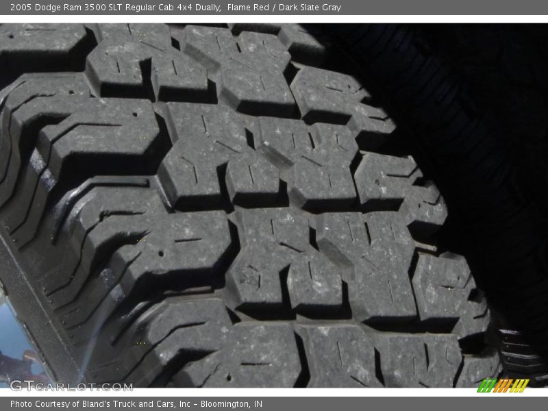 Flame Red / Dark Slate Gray 2005 Dodge Ram 3500 SLT Regular Cab 4x4 Dually