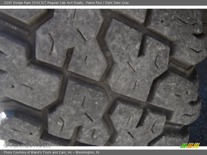 Flame Red / Dark Slate Gray 2005 Dodge Ram 3500 SLT Regular Cab 4x4 Dually