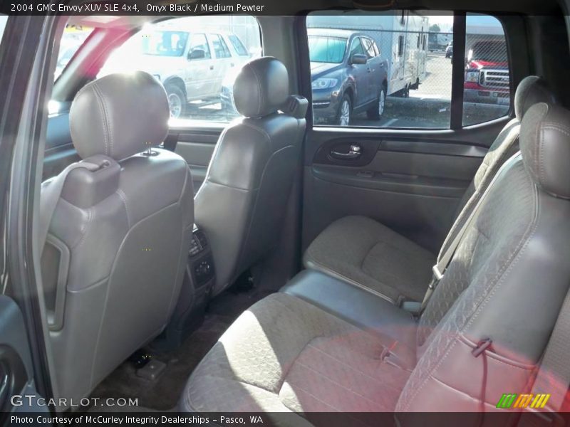 Onyx Black / Medium Pewter 2004 GMC Envoy XUV SLE 4x4