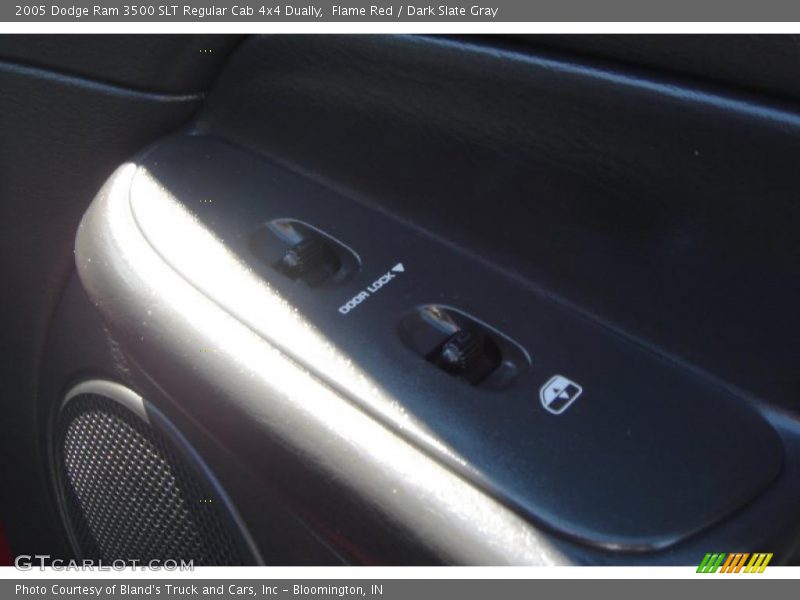 Flame Red / Dark Slate Gray 2005 Dodge Ram 3500 SLT Regular Cab 4x4 Dually