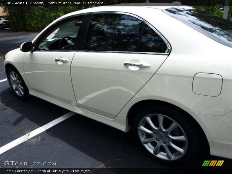 Premium White Pearl / Parchment 2007 Acura TSX Sedan