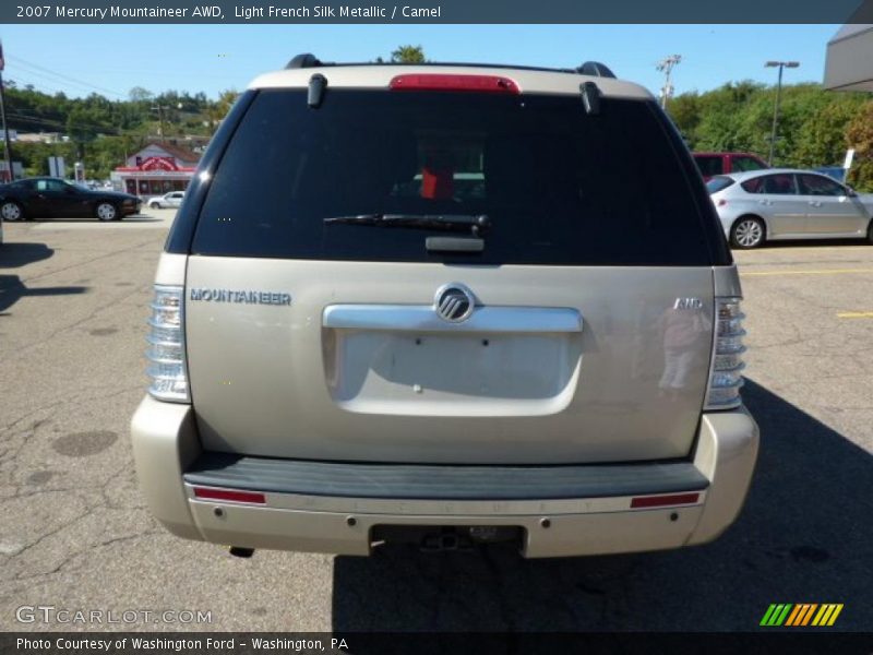Light French Silk Metallic / Camel 2007 Mercury Mountaineer AWD