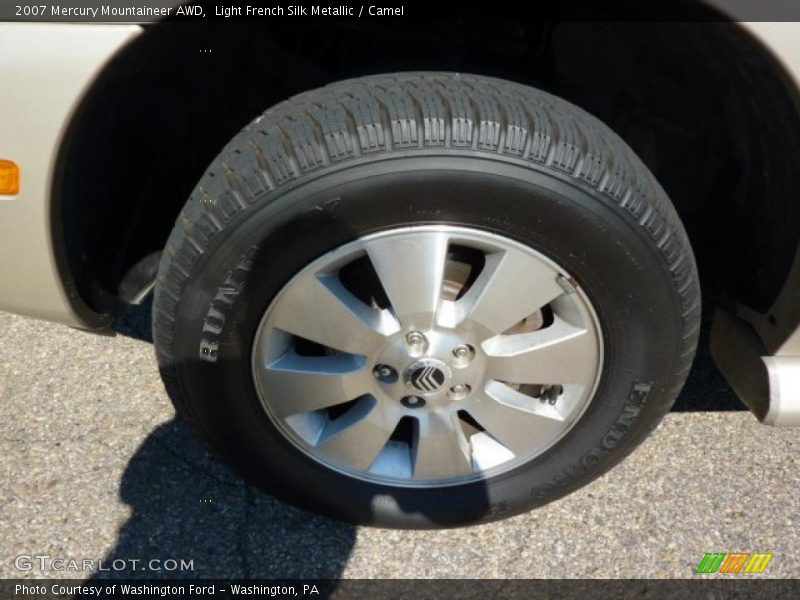 Light French Silk Metallic / Camel 2007 Mercury Mountaineer AWD