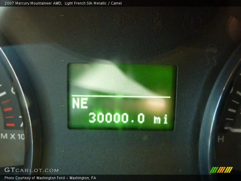 Light French Silk Metallic / Camel 2007 Mercury Mountaineer AWD