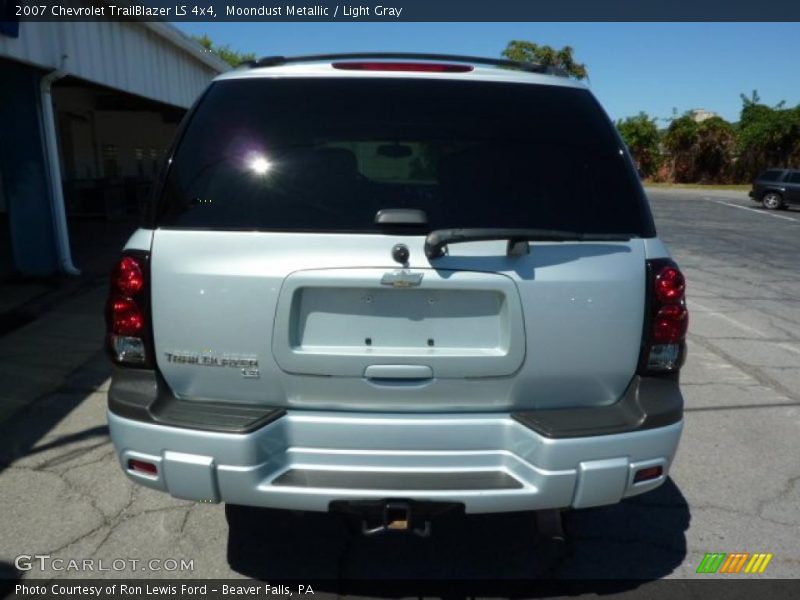 Moondust Metallic / Light Gray 2007 Chevrolet TrailBlazer LS 4x4