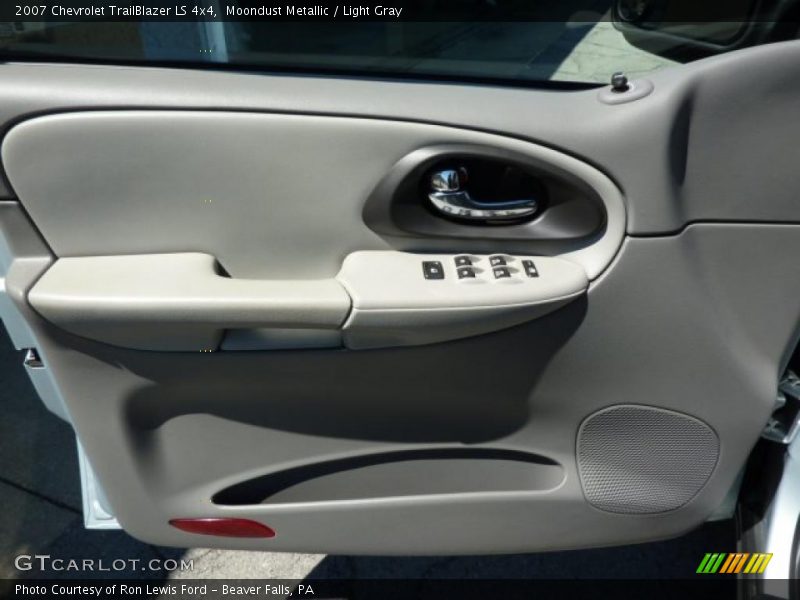 Moondust Metallic / Light Gray 2007 Chevrolet TrailBlazer LS 4x4