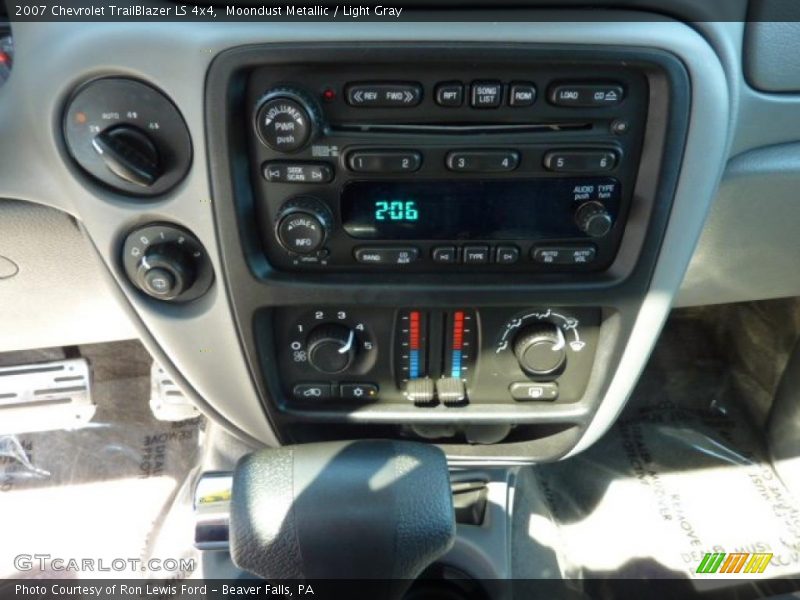 Moondust Metallic / Light Gray 2007 Chevrolet TrailBlazer LS 4x4
