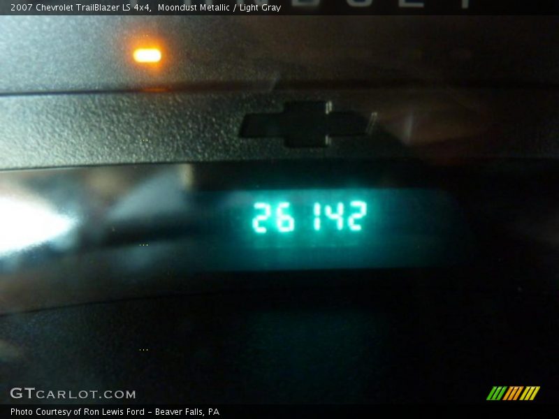 Moondust Metallic / Light Gray 2007 Chevrolet TrailBlazer LS 4x4