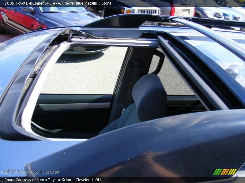 Pacific Blue Metallic / Stone 2005 Toyota 4Runner SR5 4x4