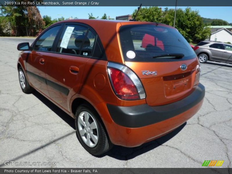 Sunset Orange / Gray 2009 Kia Rio Rio5 LX Hatchback