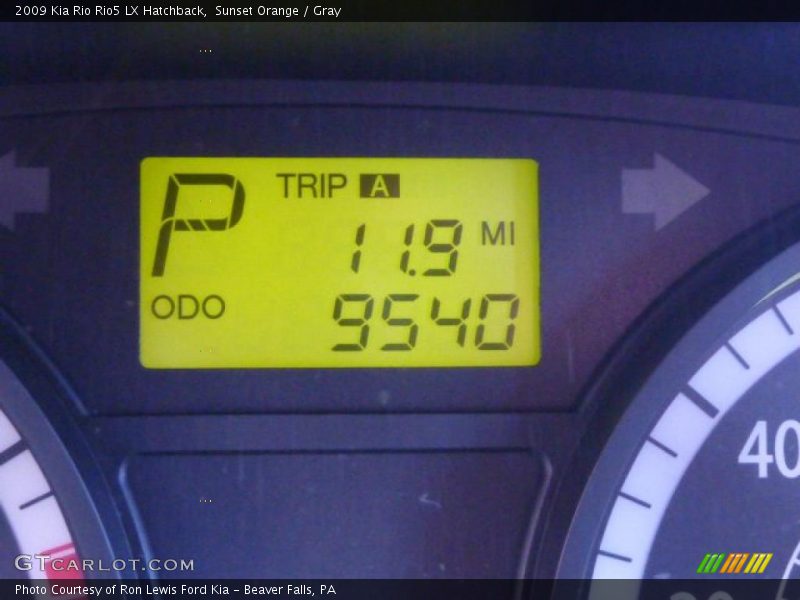 Sunset Orange / Gray 2009 Kia Rio Rio5 LX Hatchback