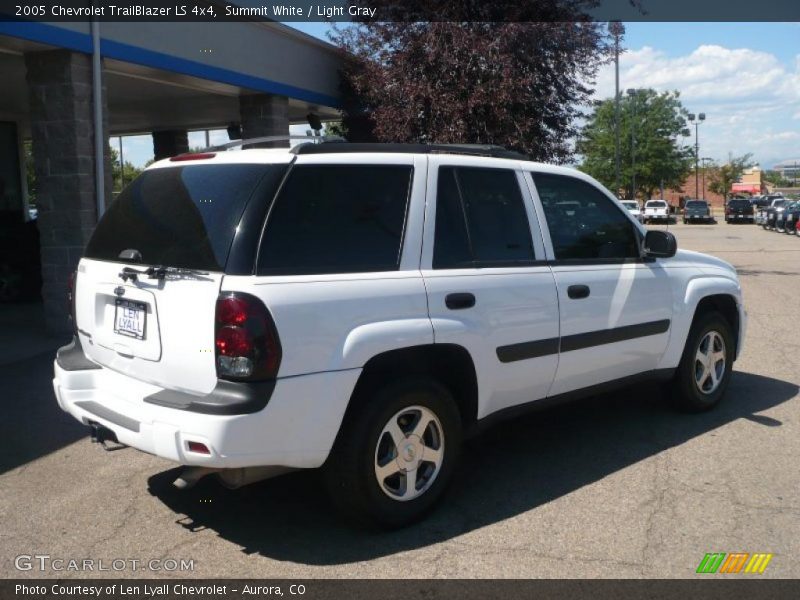 Summit White / Light Gray 2005 Chevrolet TrailBlazer LS 4x4