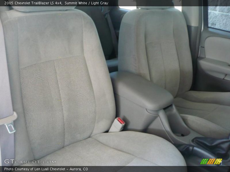 Summit White / Light Gray 2005 Chevrolet TrailBlazer LS 4x4