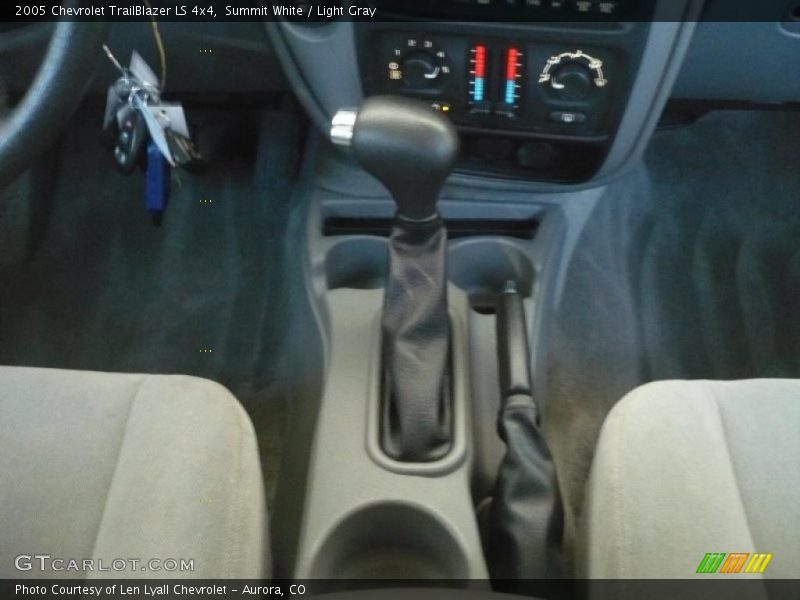 Summit White / Light Gray 2005 Chevrolet TrailBlazer LS 4x4