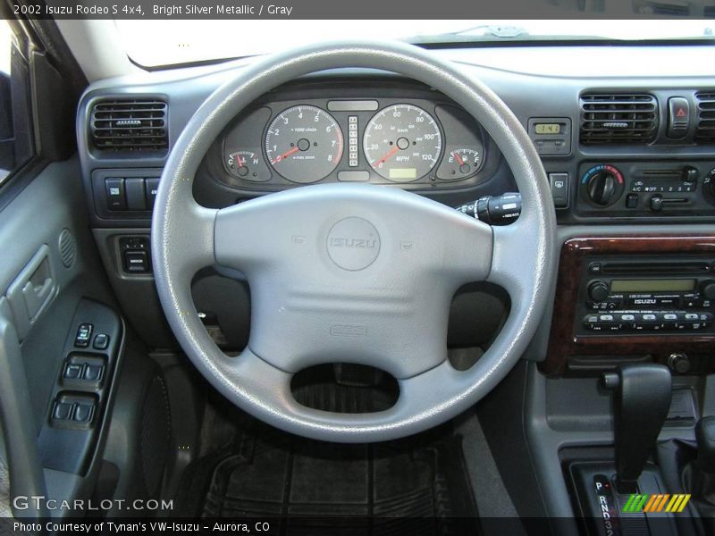 Bright Silver Metallic / Gray 2002 Isuzu Rodeo S 4x4