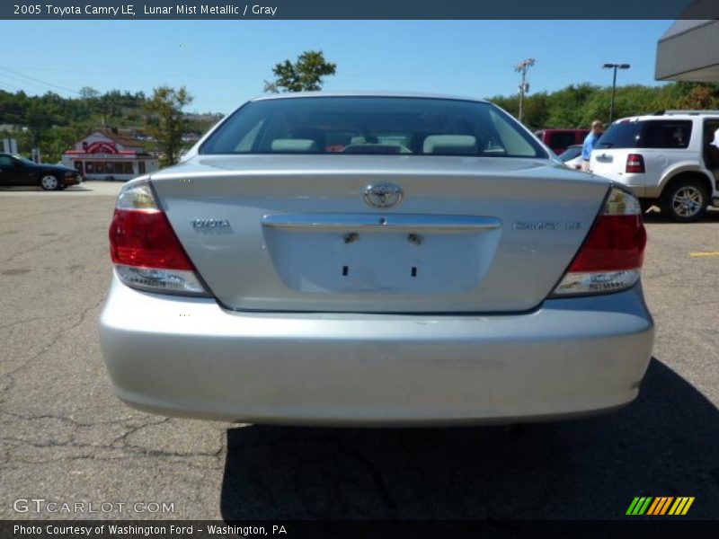 Lunar Mist Metallic / Gray 2005 Toyota Camry LE