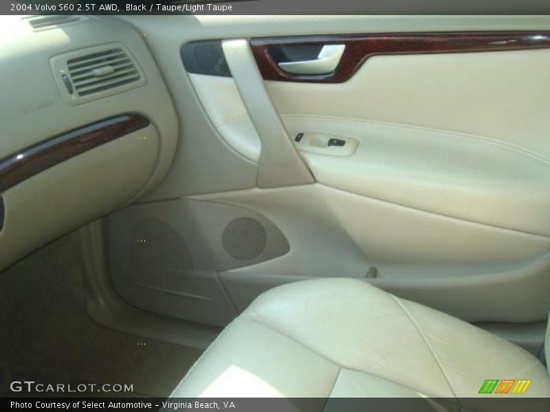 Black / Taupe/Light Taupe 2004 Volvo S60 2.5T AWD