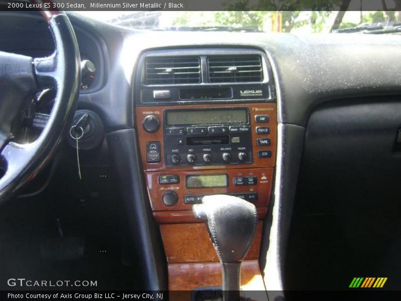 Millennium Silver Metallic / Black 2000 Lexus ES 300 Sedan