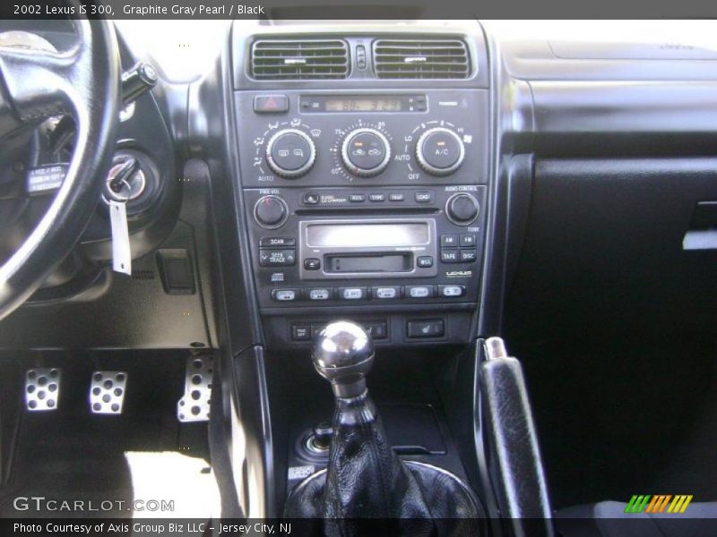 Graphite Gray Pearl / Black 2002 Lexus IS 300
