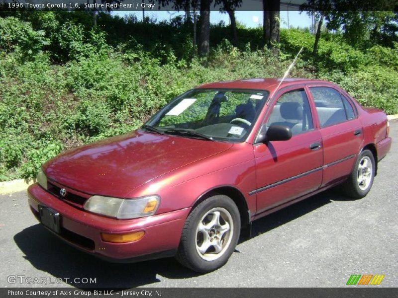 Sunfire Red Pearl / Gray 1996 Toyota Corolla 1.6