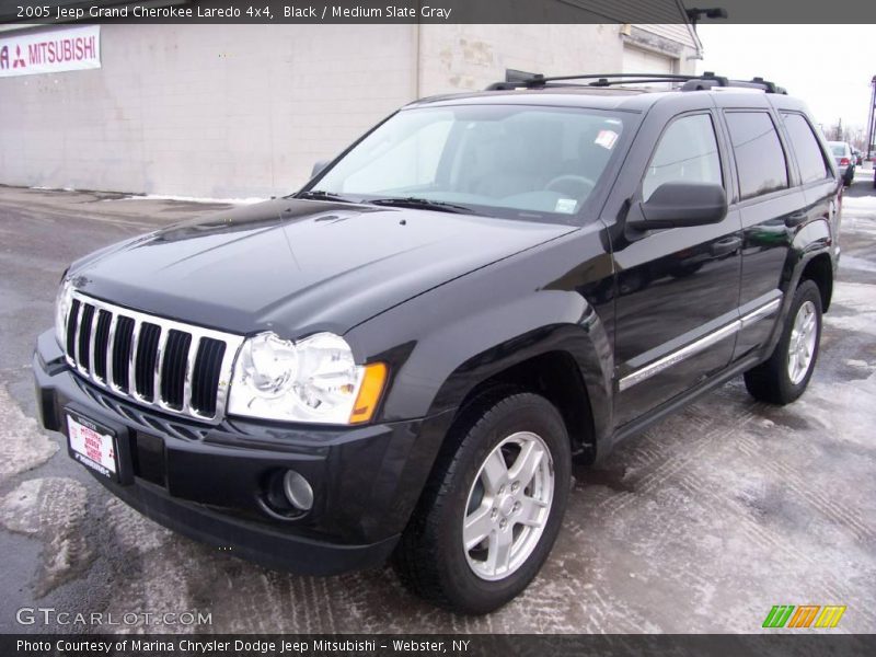 Black / Medium Slate Gray 2005 Jeep Grand Cherokee Laredo 4x4