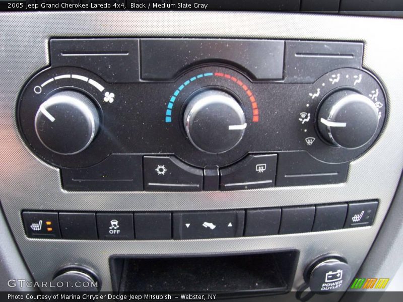 Black / Medium Slate Gray 2005 Jeep Grand Cherokee Laredo 4x4