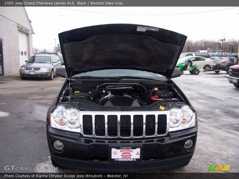 Black / Medium Slate Gray 2005 Jeep Grand Cherokee Laredo 4x4