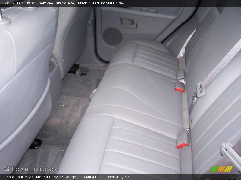 Black / Medium Slate Gray 2005 Jeep Grand Cherokee Laredo 4x4