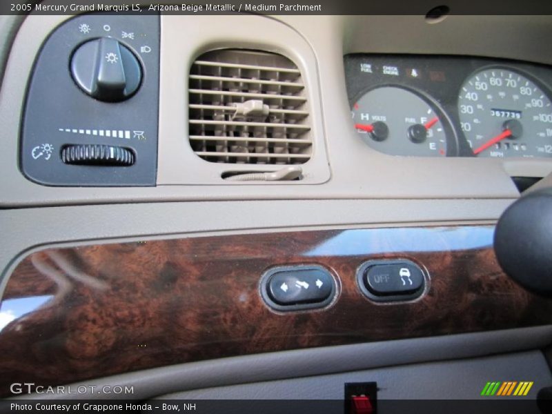 Arizona Beige Metallic / Medium Parchment 2005 Mercury Grand Marquis LS