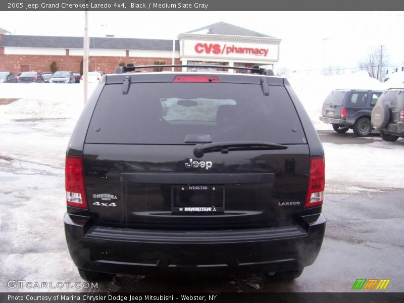Black / Medium Slate Gray 2005 Jeep Grand Cherokee Laredo 4x4