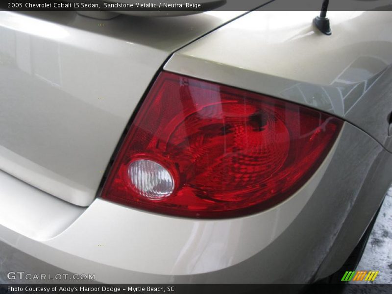 Sandstone Metallic / Neutral Beige 2005 Chevrolet Cobalt LS Sedan