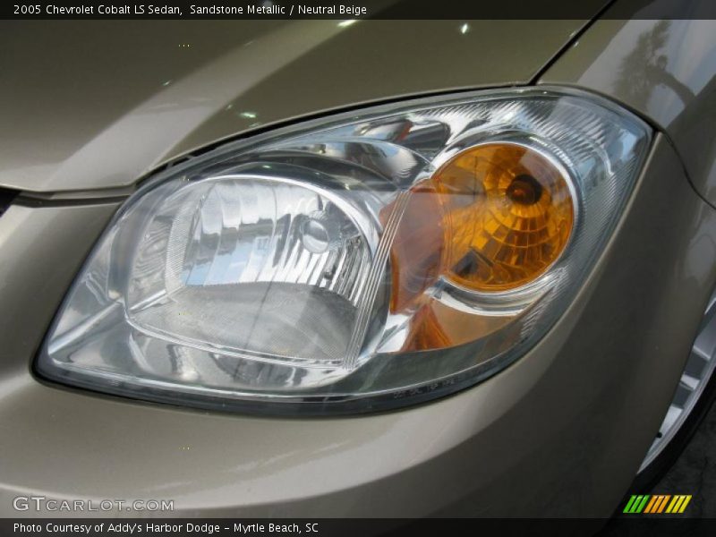 Sandstone Metallic / Neutral Beige 2005 Chevrolet Cobalt LS Sedan