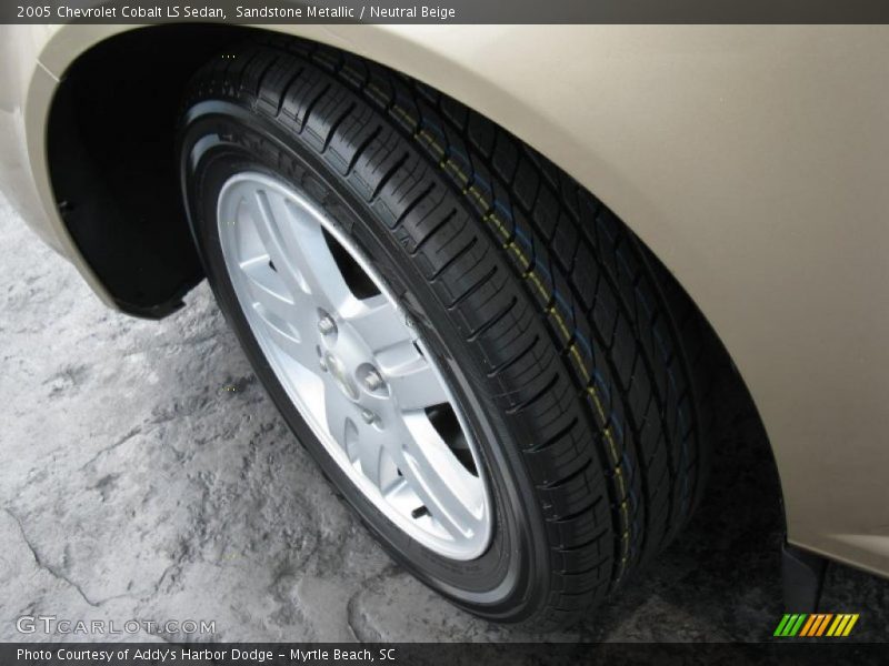 Sandstone Metallic / Neutral Beige 2005 Chevrolet Cobalt LS Sedan
