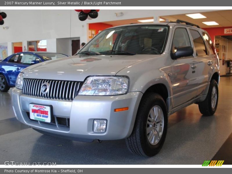Silver Metallic / Black/Light Parchment 2007 Mercury Mariner Luxury