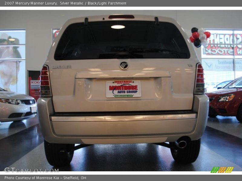 Silver Metallic / Black/Light Parchment 2007 Mercury Mariner Luxury