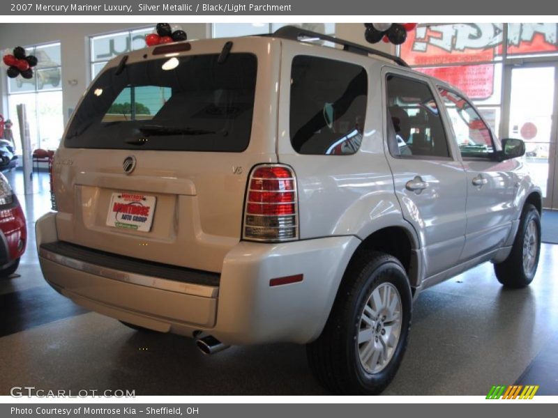 Silver Metallic / Black/Light Parchment 2007 Mercury Mariner Luxury