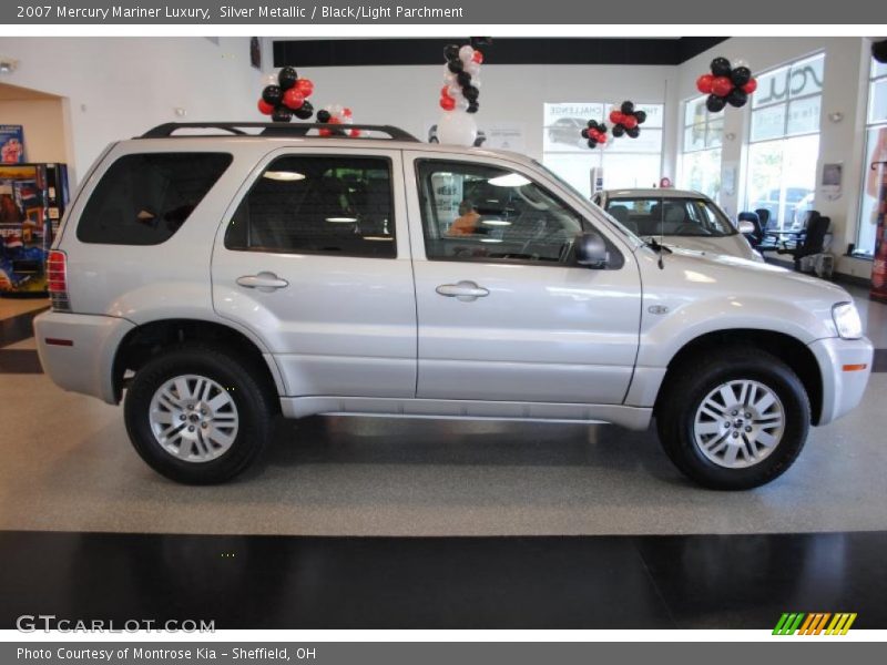 Silver Metallic / Black/Light Parchment 2007 Mercury Mariner Luxury