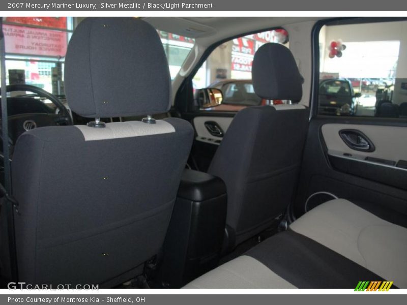 Silver Metallic / Black/Light Parchment 2007 Mercury Mariner Luxury