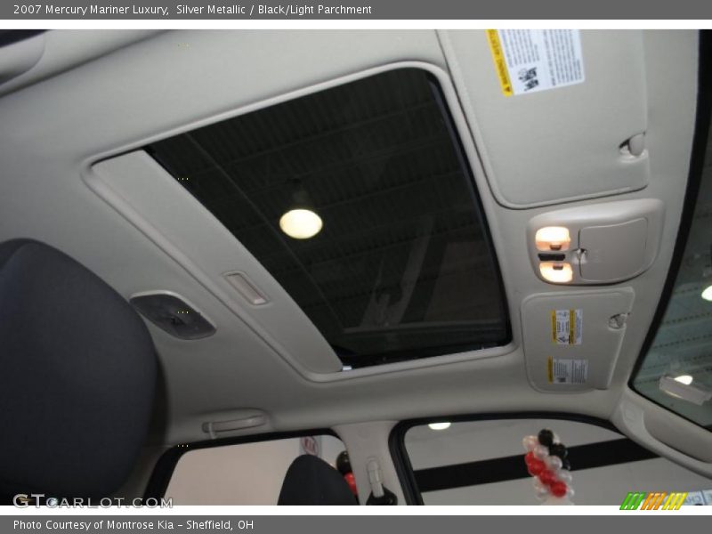 Silver Metallic / Black/Light Parchment 2007 Mercury Mariner Luxury