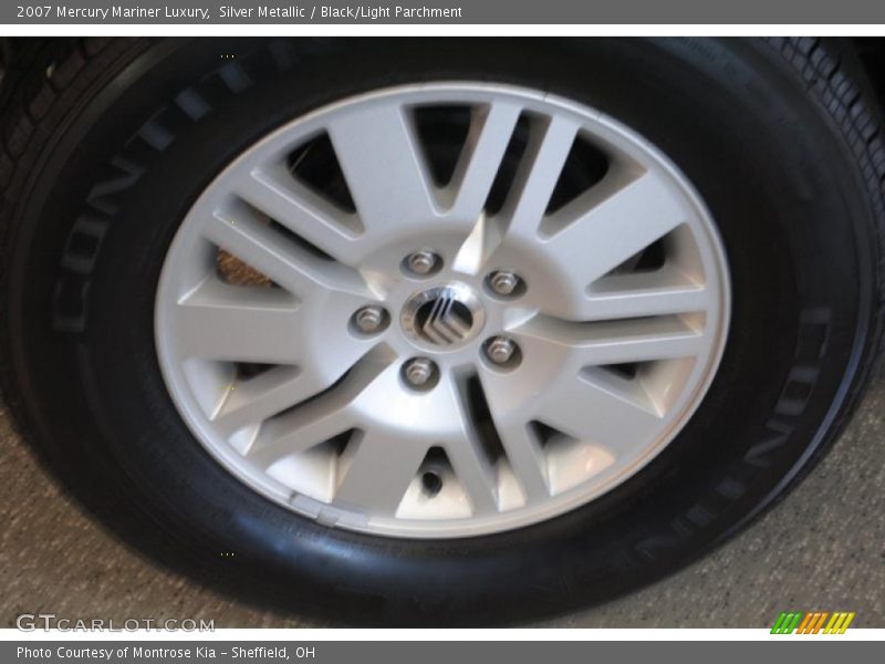 Silver Metallic / Black/Light Parchment 2007 Mercury Mariner Luxury