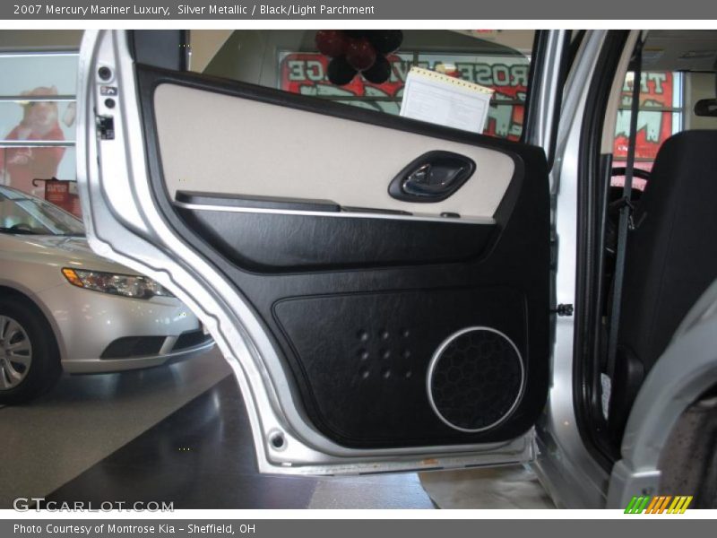 Silver Metallic / Black/Light Parchment 2007 Mercury Mariner Luxury