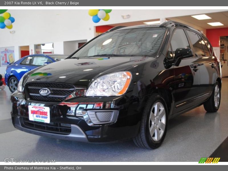 Black Cherry / Beige 2007 Kia Rondo LX V6